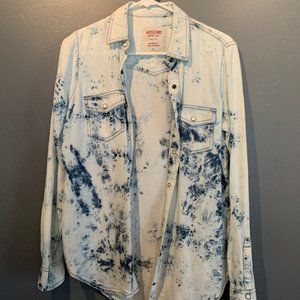 MOSSIMO SUPPLY CO. Acid wash Button-up